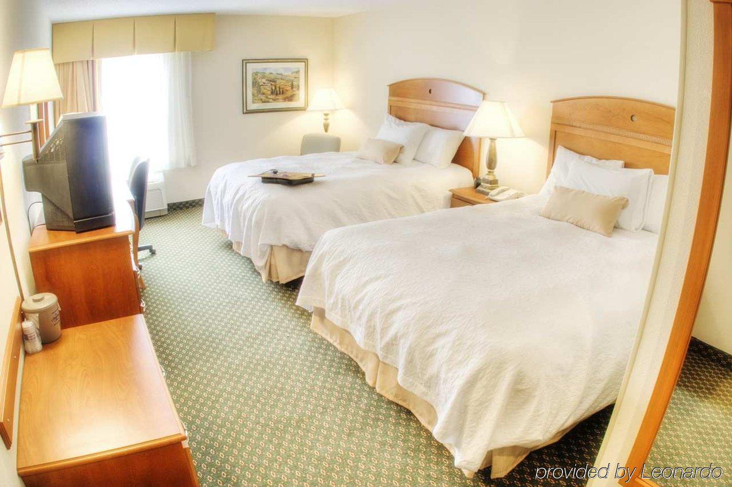 Surestay By Best Western Forsyth Decatur Ruang foto