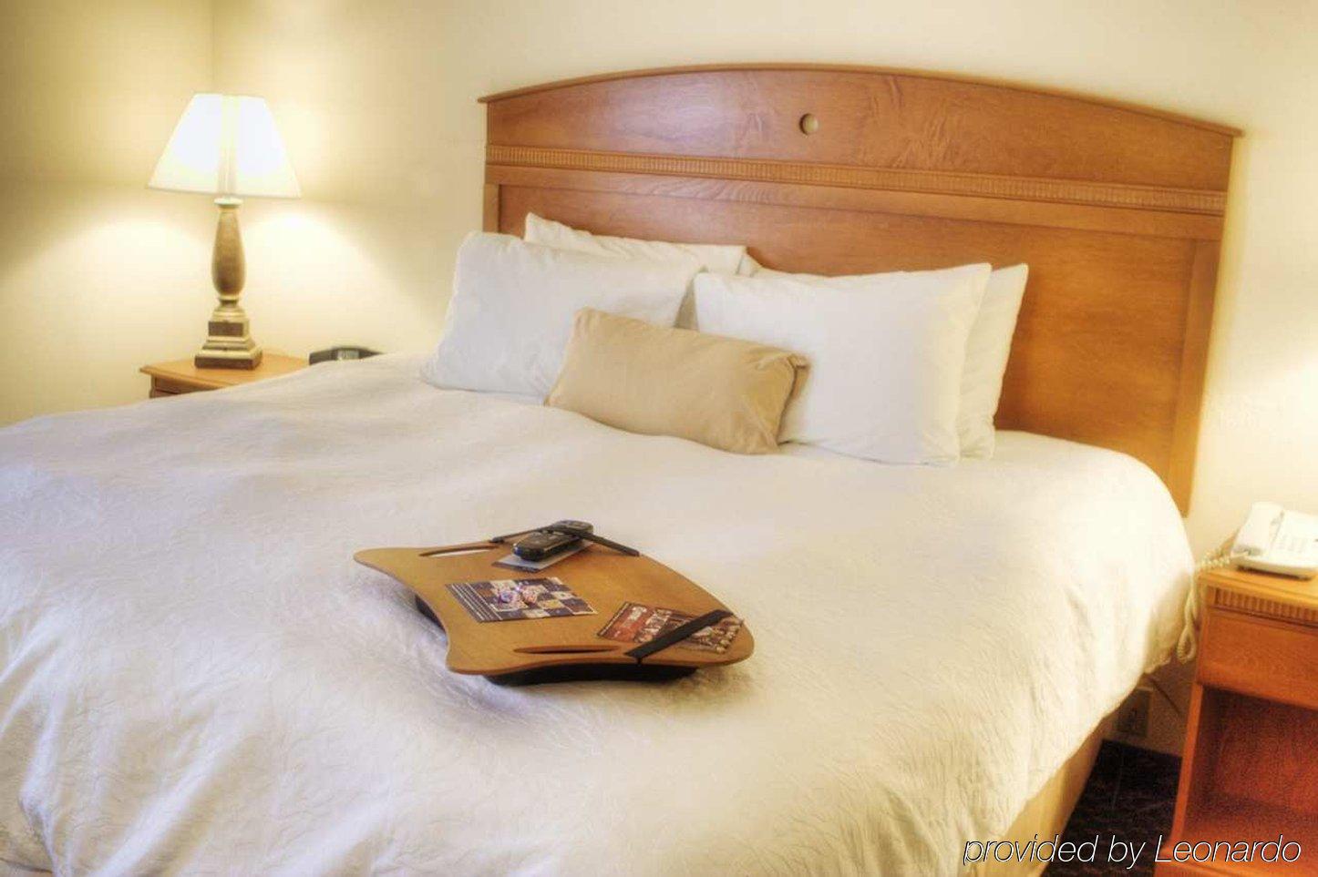Surestay By Best Western Forsyth Decatur Ruang foto
