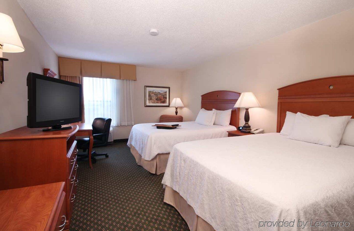 Surestay By Best Western Forsyth Decatur Ruang foto